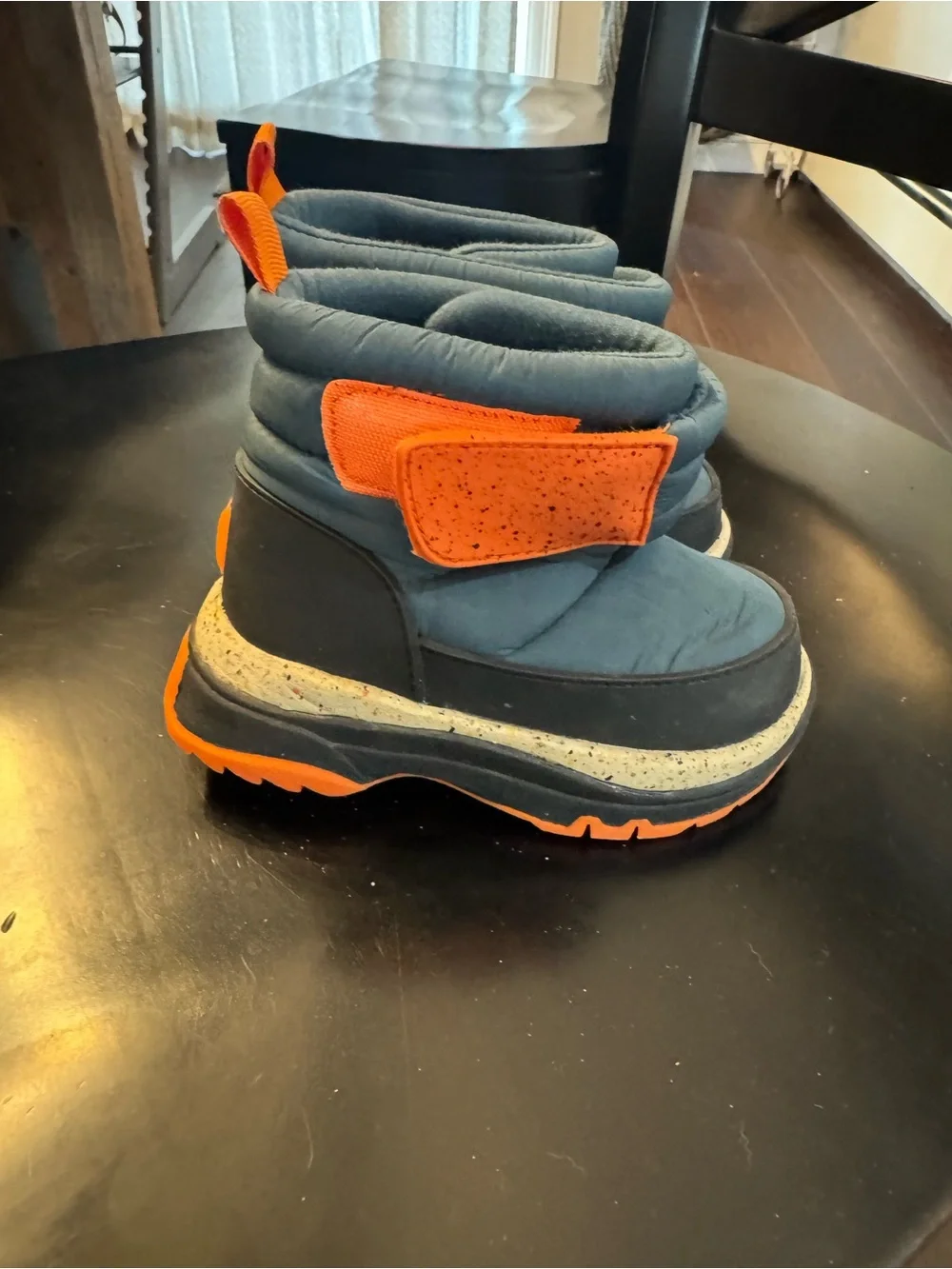 Zara Kids Padded Snow Boots in Blue and Orange
